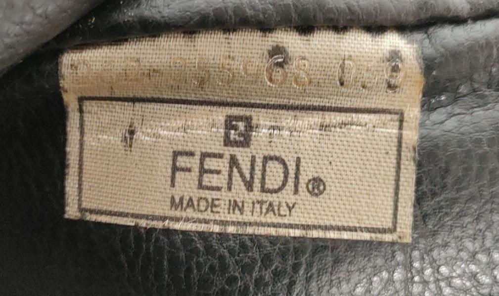 FENDI フェンディ ヴィンテージ ハンド クラッチ バック ぺカン柄 金具