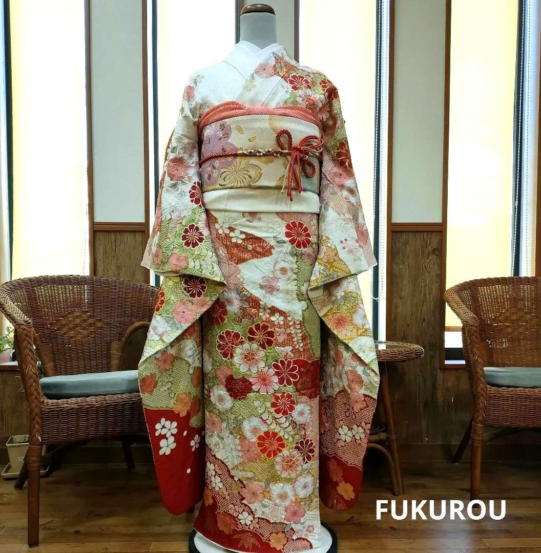 【逸品】絞り 疋田絞り 本振袖 古典柄 白系 【逸品】絞り 疋田絞り 本振袖 古典柄 白系