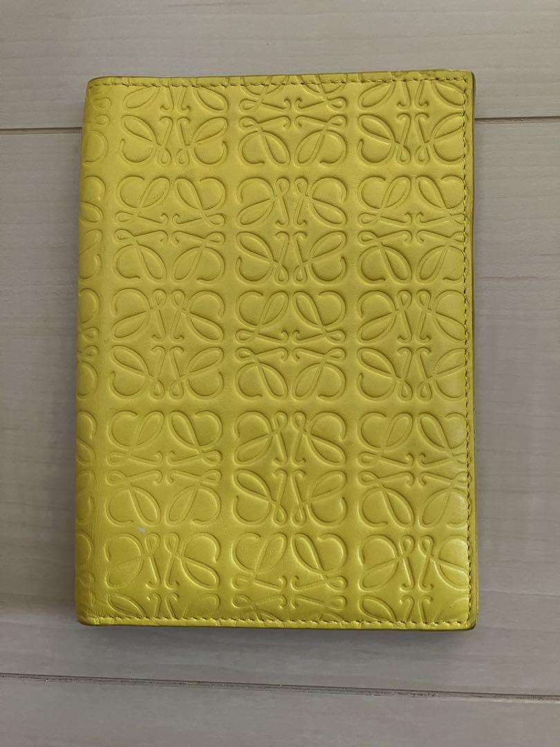 超稀少 LOEWE ロエベ パスポートケース リピートアナグラム イエロー 40,000円