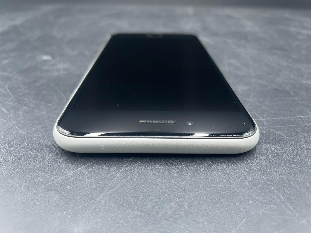 【美品】Apple iPhoneSE MXD12J/A 128GB SIMフリー