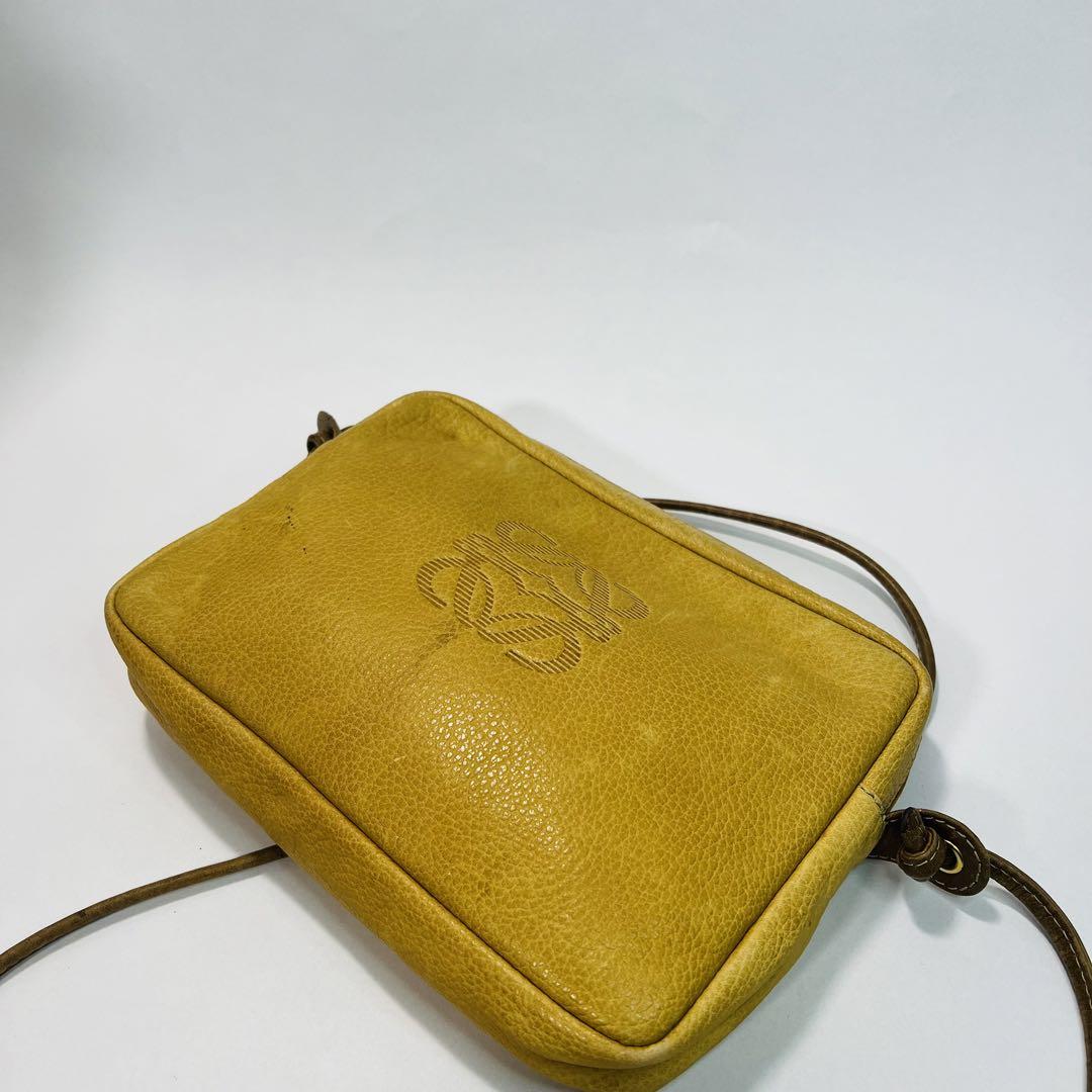 ロエベ LOEWE ショルダーバッグ ヴィンテージ アナグラム - メルカリ ロエベ LOEWE ショルダーバッグ ヴィンテージ アナグラム - メルカリ