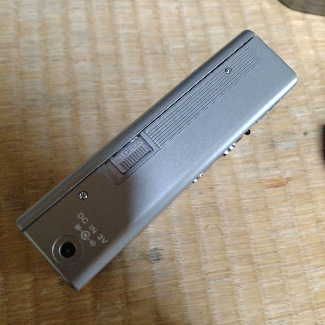 【ジャンク扱い】SONY カセットウォークマン WM-2 シルバー SONY WALKMAN WM-2 カセットウォークマン シルバー ケース付