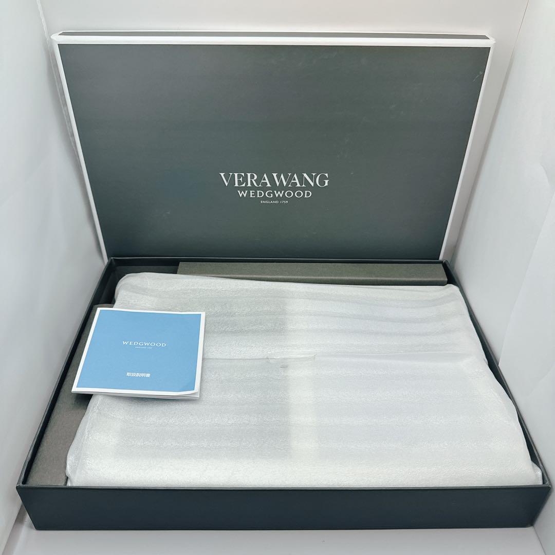 【未使用】ウェッジウッド VERAWANG ラブノット ダブルフレーム 2L判