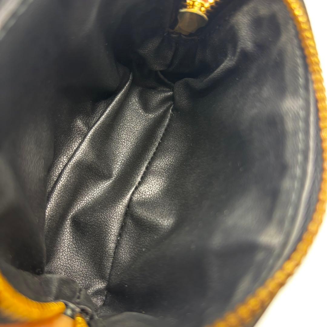 希少✨CELINEセリーヌ ロゴ レザー ミニポーチ 黒 コインケース 希少✨CELINEセリーヌ ロゴ レザー ミニポーチ 黒 コインケース