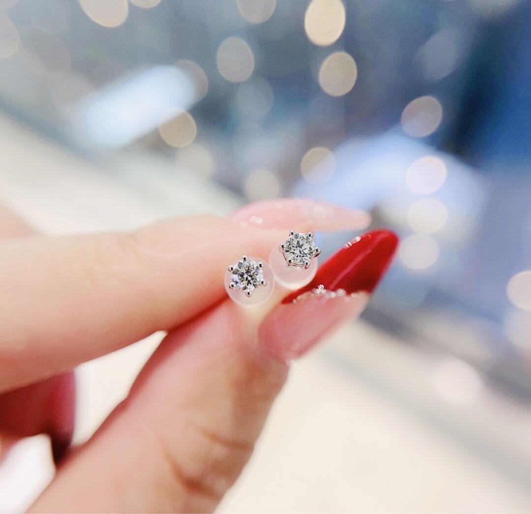 ▼ 天然ダイヤモンドピアスk18 一粒ピアス