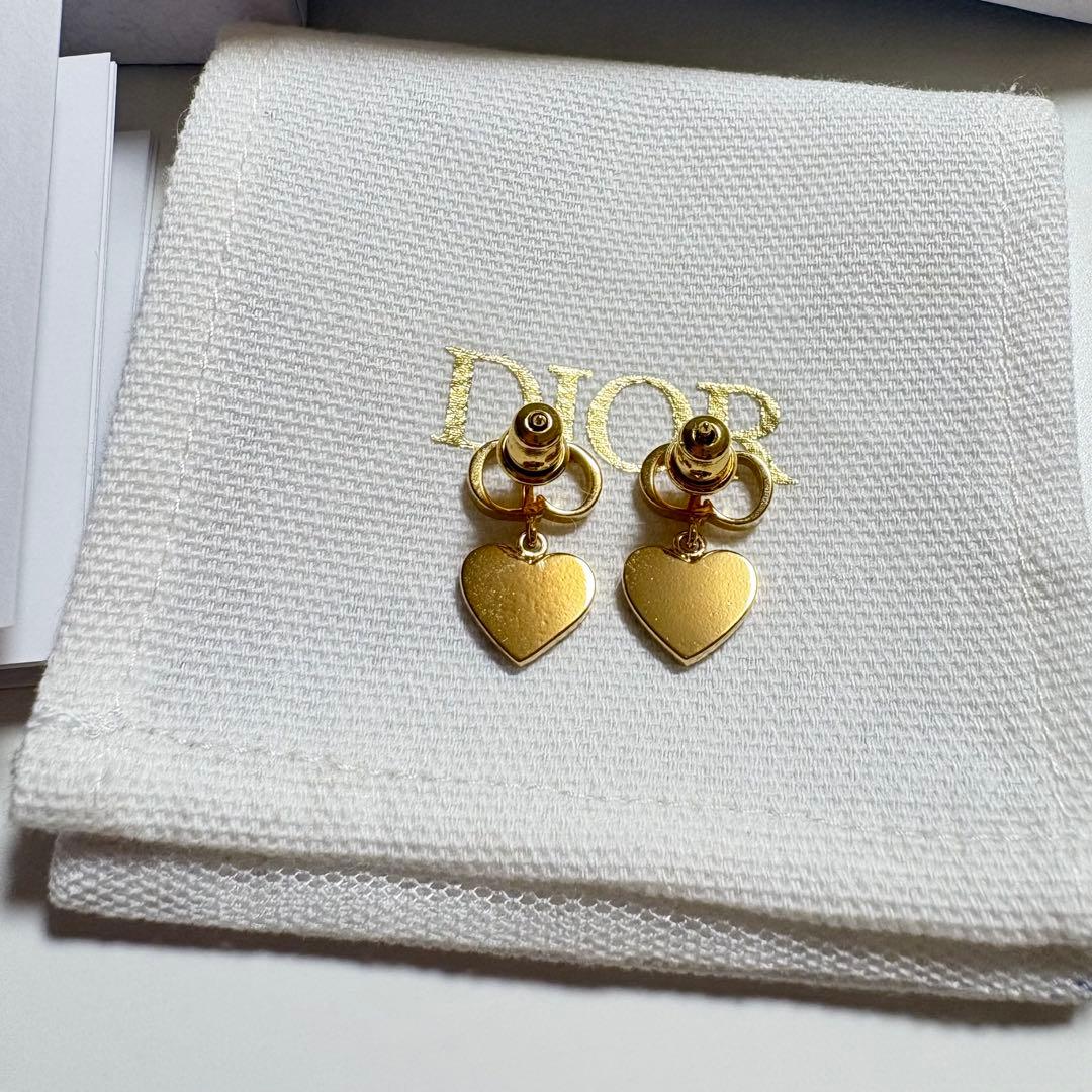 Clair D Lune ピアス ゴールド 新品未使用 Dior Clair D Lune ピアス ゴールド 新品未使用 Dior