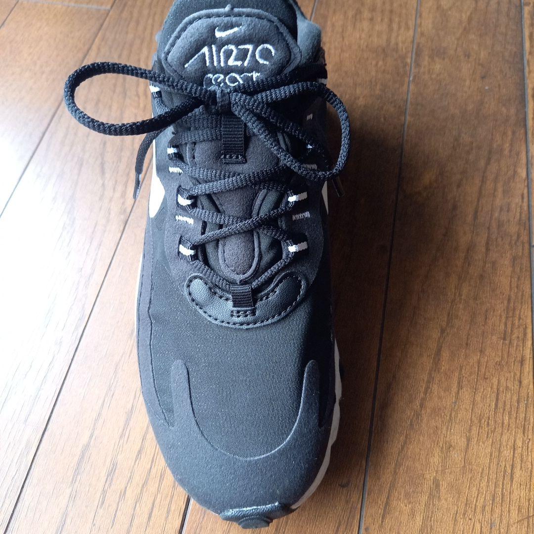 Nike Air Max react ブラック/ホワイト