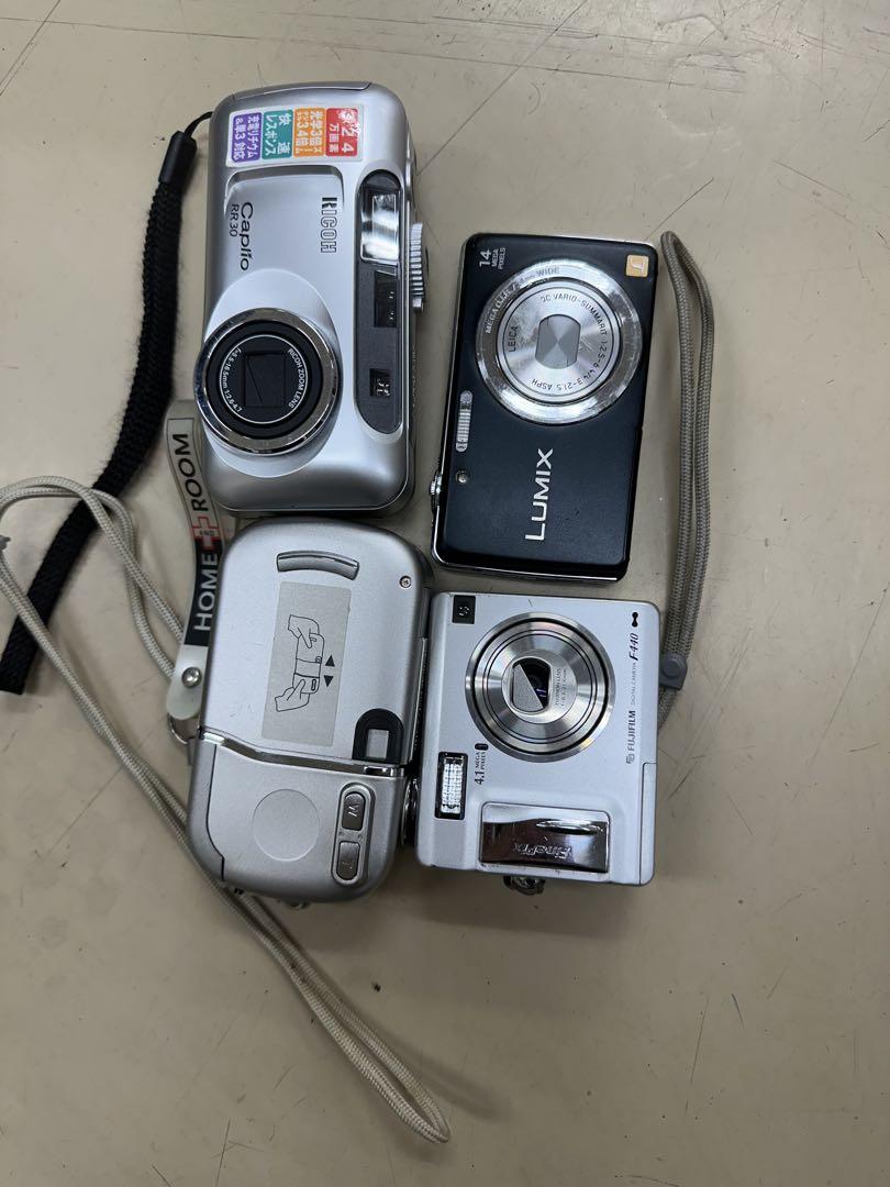 お値引き中！　コンパクトデジタルカメラ4台セット