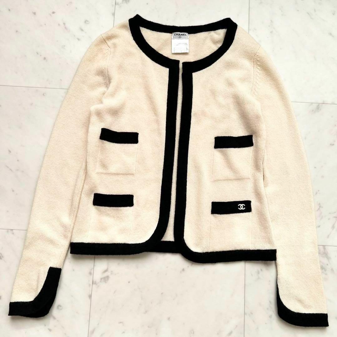シャネル ベージュ カシミヤ100% CHANEL 38 正規品 CHANEL カシミヤ100% バイカラー ココマーク金具 カーディガン