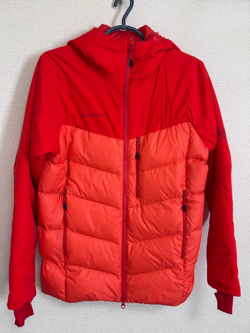 MAMMUT レッド ダウンジャケット フード付きS MAMMUT