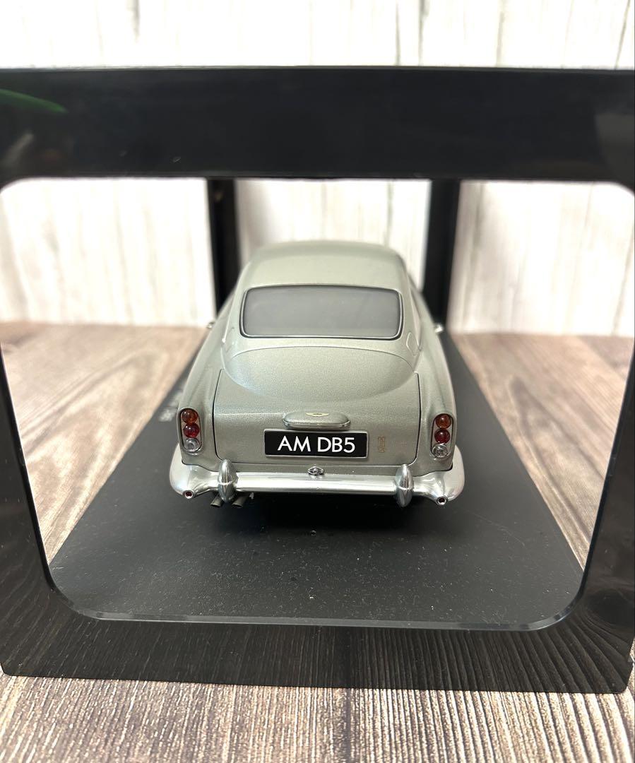 AUTOart オートアート 1/18 Aston Martin DB5