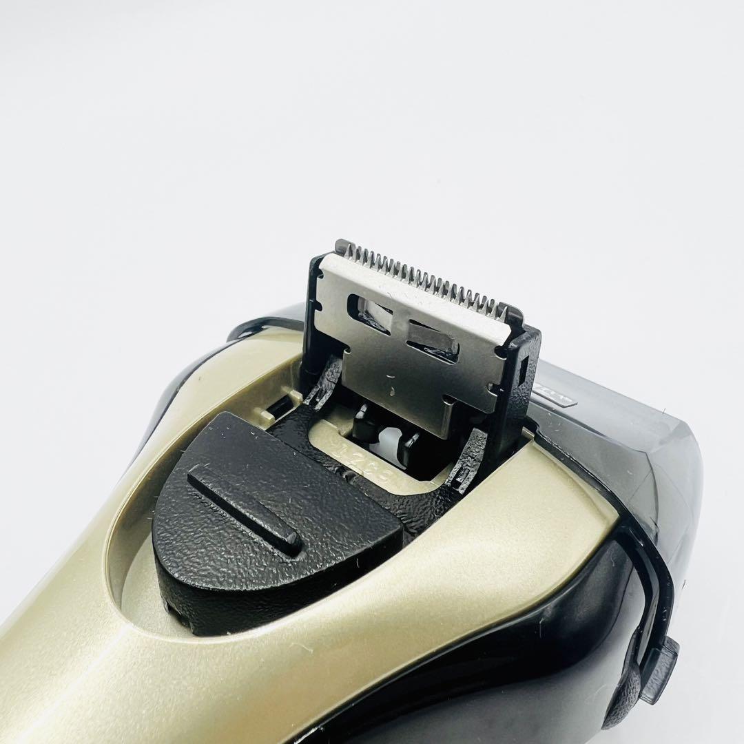 【展示品・未使用】往復式シェーバー 4枚刃 IZUMI IZF-V557-N