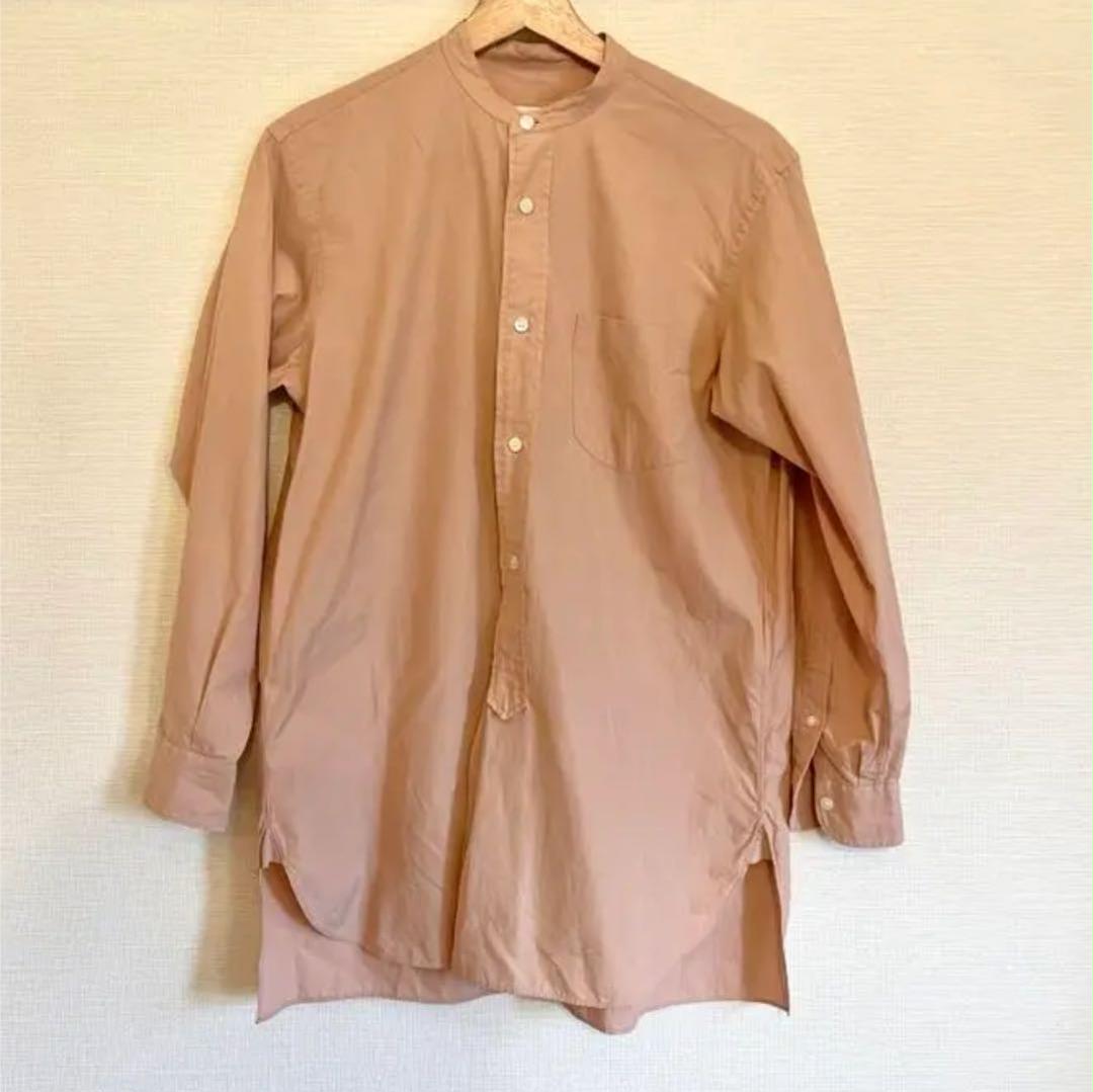 COMOLI バンドカラーシャツ