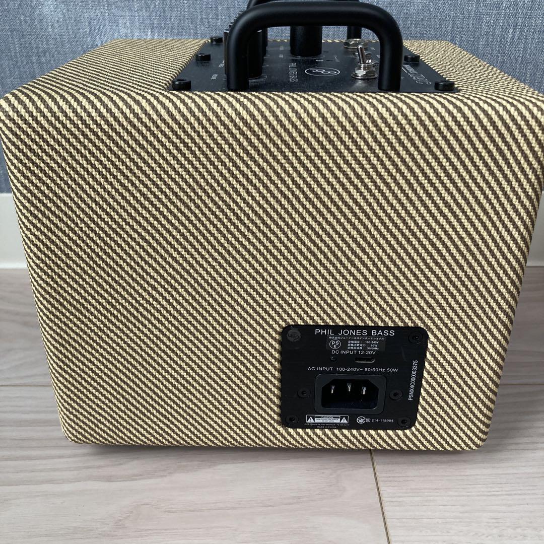 ベースアンプ Phil Jones Bass X4C ツイード