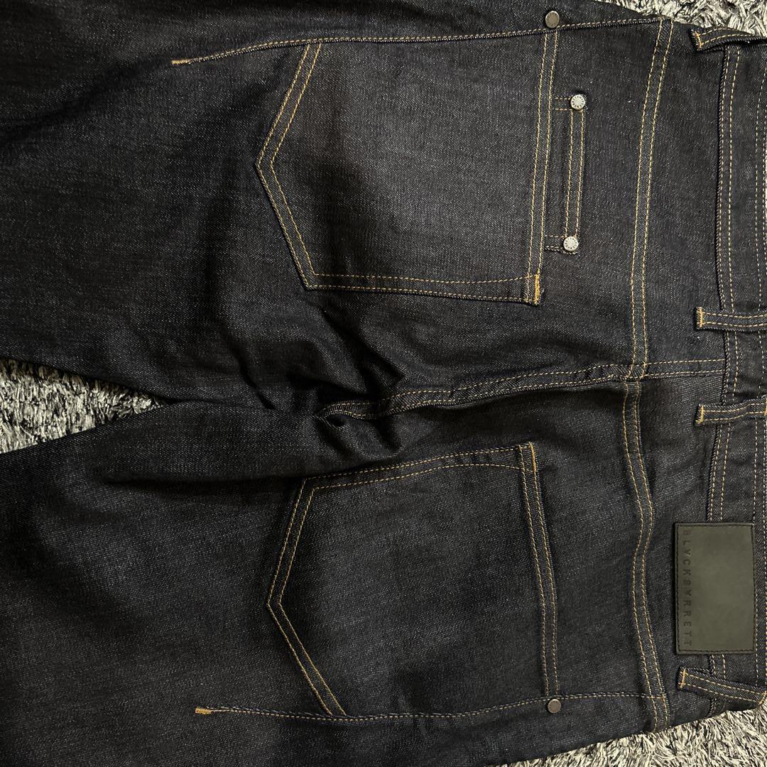 BLACKBARRETT スキニーデニム SHINY FIT 31 新品未使用