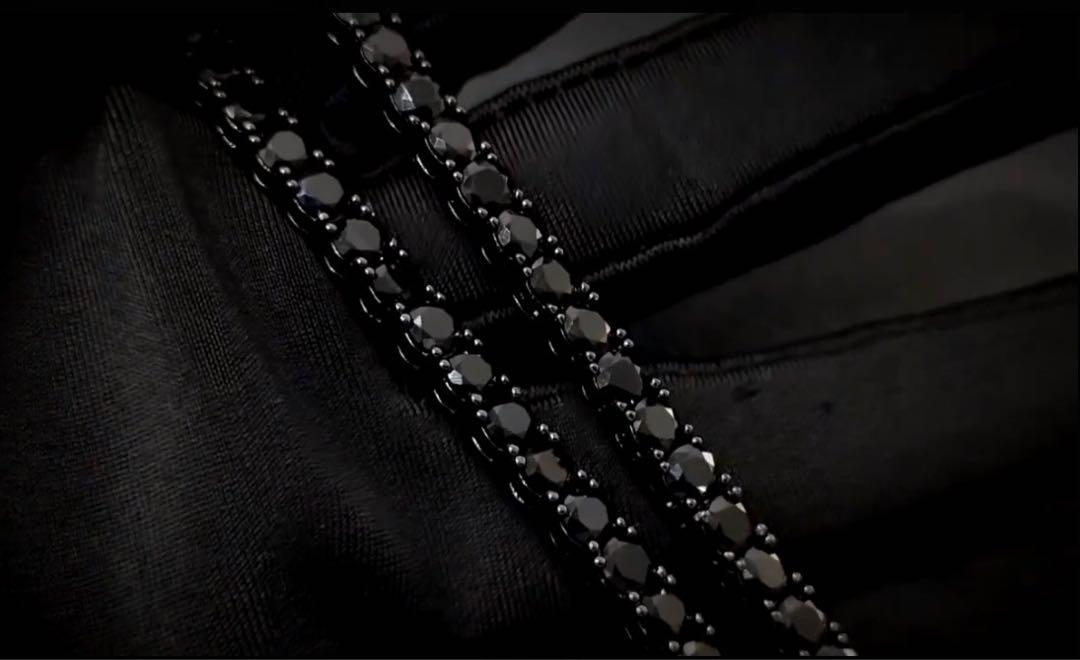 話題沸騰中の黒glitterチェーンネックレス（45cm）メンズ・レディース対応
