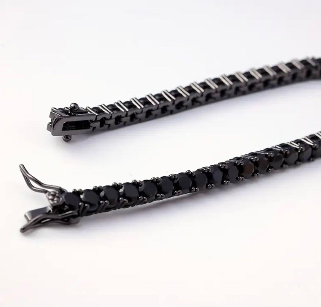 話題沸騰中の黒glitterチェーンネックレス（45cm）メンズ・レディース対応