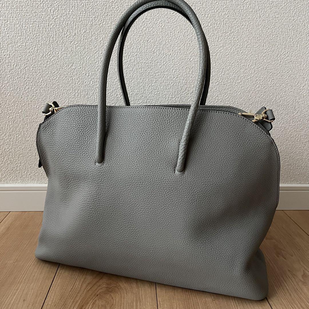 ✨️極美品✨️ epoi リツ　ショルダーバッグ グレー レザー