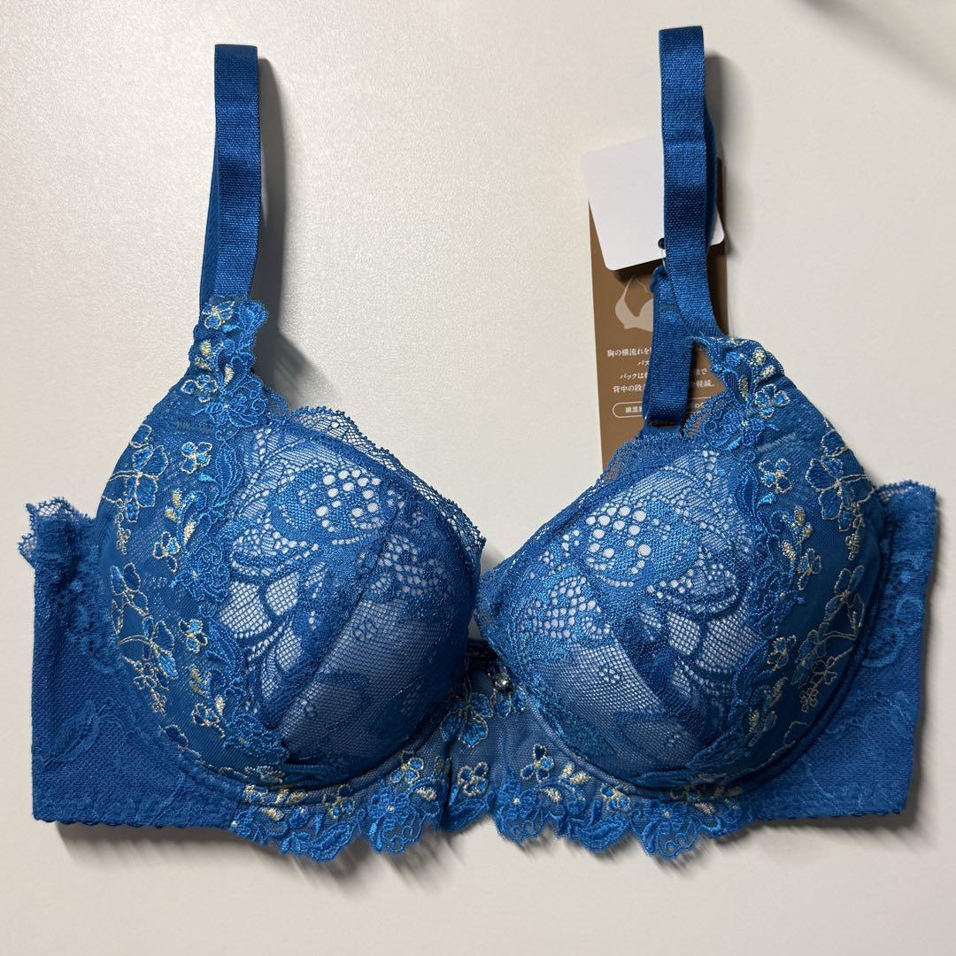 何でも揃う 新品未使用☆即購入⭕️ウイングワコール ブラジャー 下着・アンダーウェア