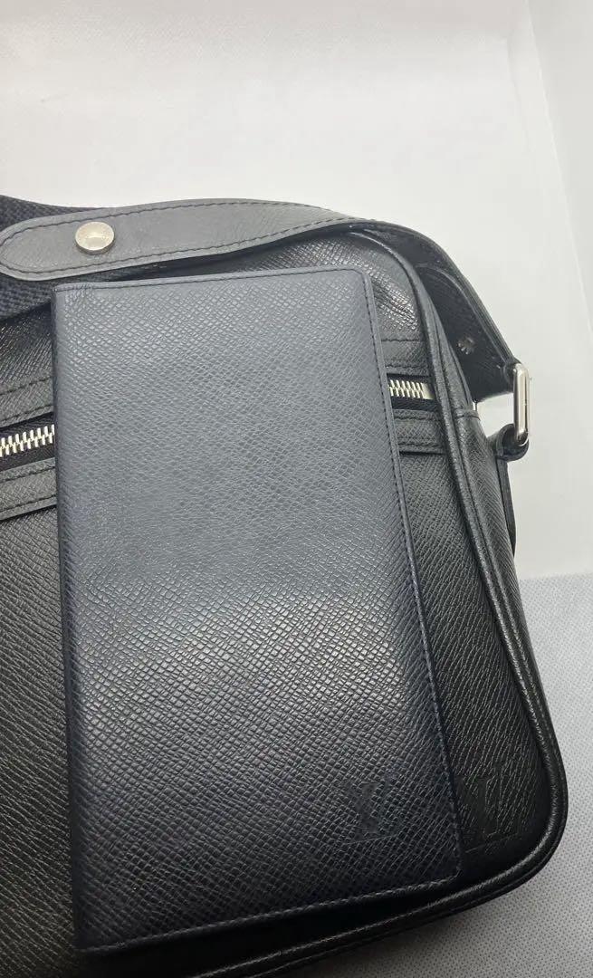 美品　ルイヴィトン　ディミトリ Ｍ32462 タイガ　ショルダーバッグ