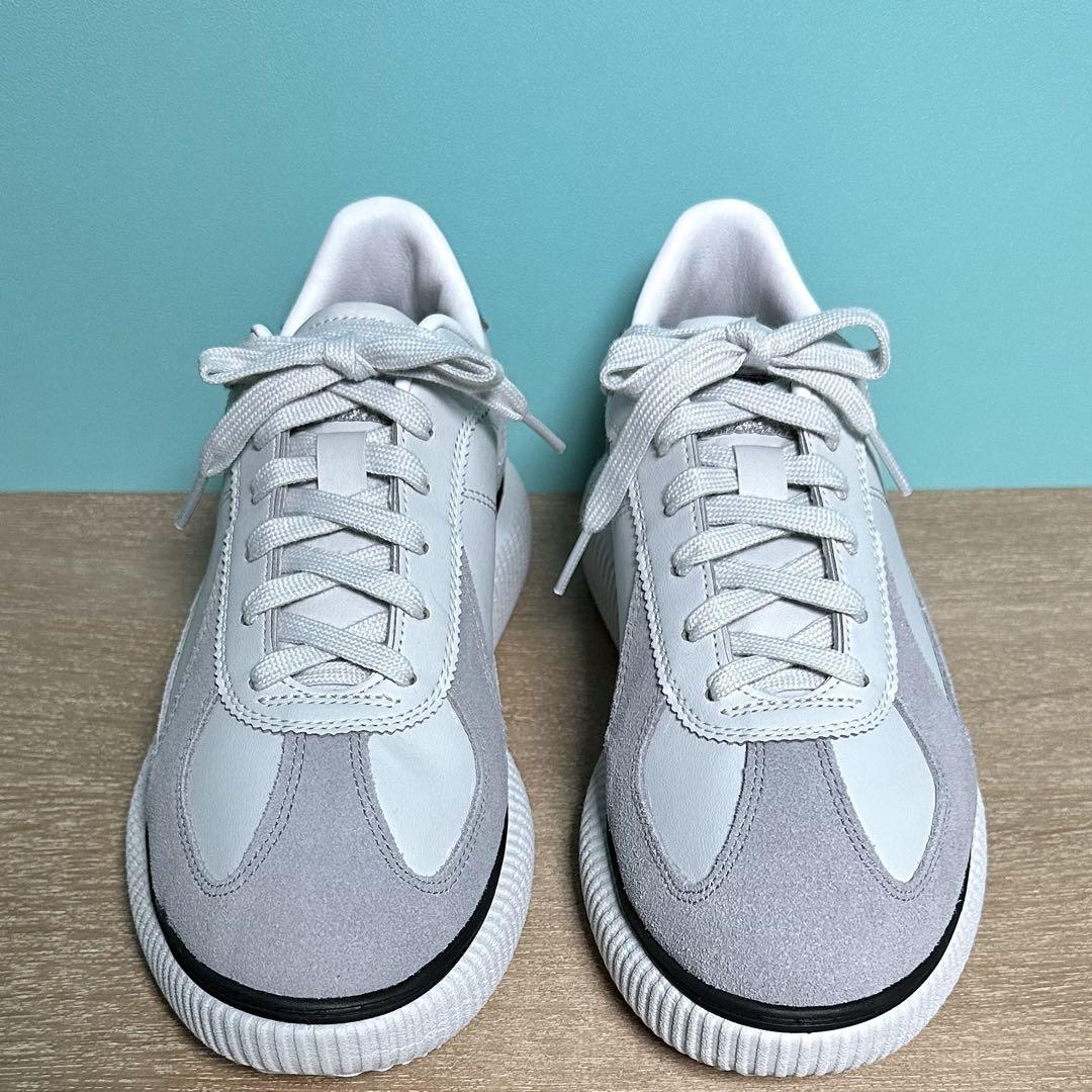オニツカタイガー【Onitsuka tiger】　　　　　　　　　　デレシティ