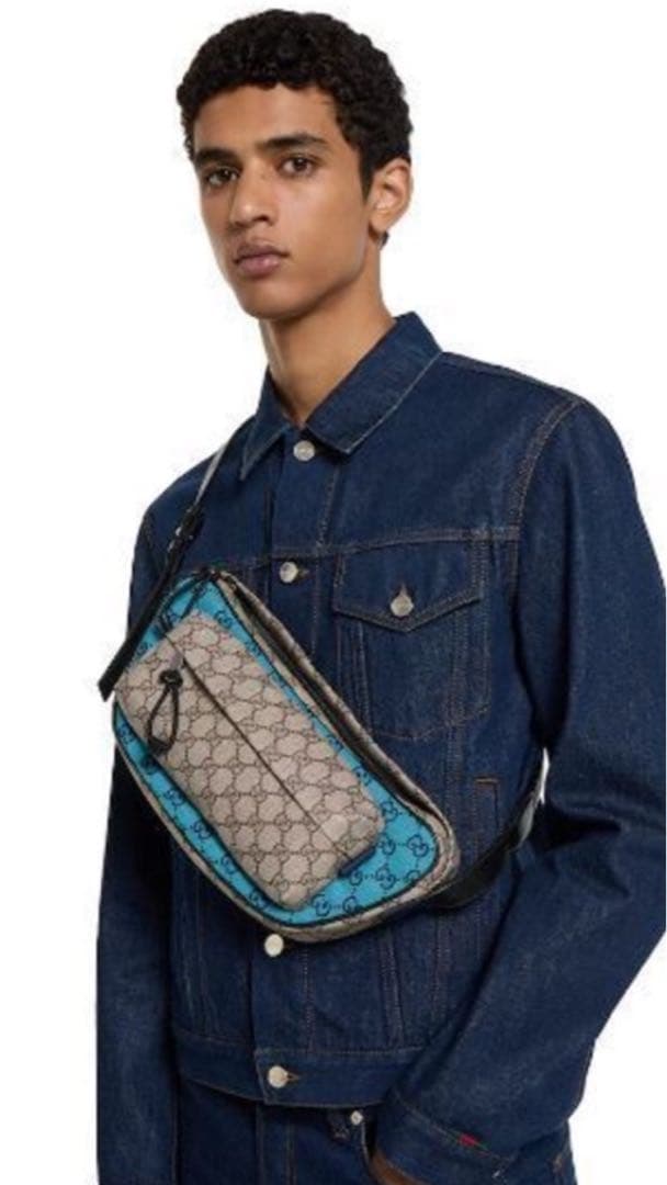 新作・新品・未使用　GUCCI GGパターン ボディバッグ