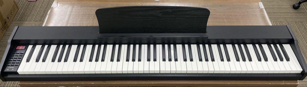 電子ピアノ88鍵盤　木目調ボディ　給電タイプ　ブラック