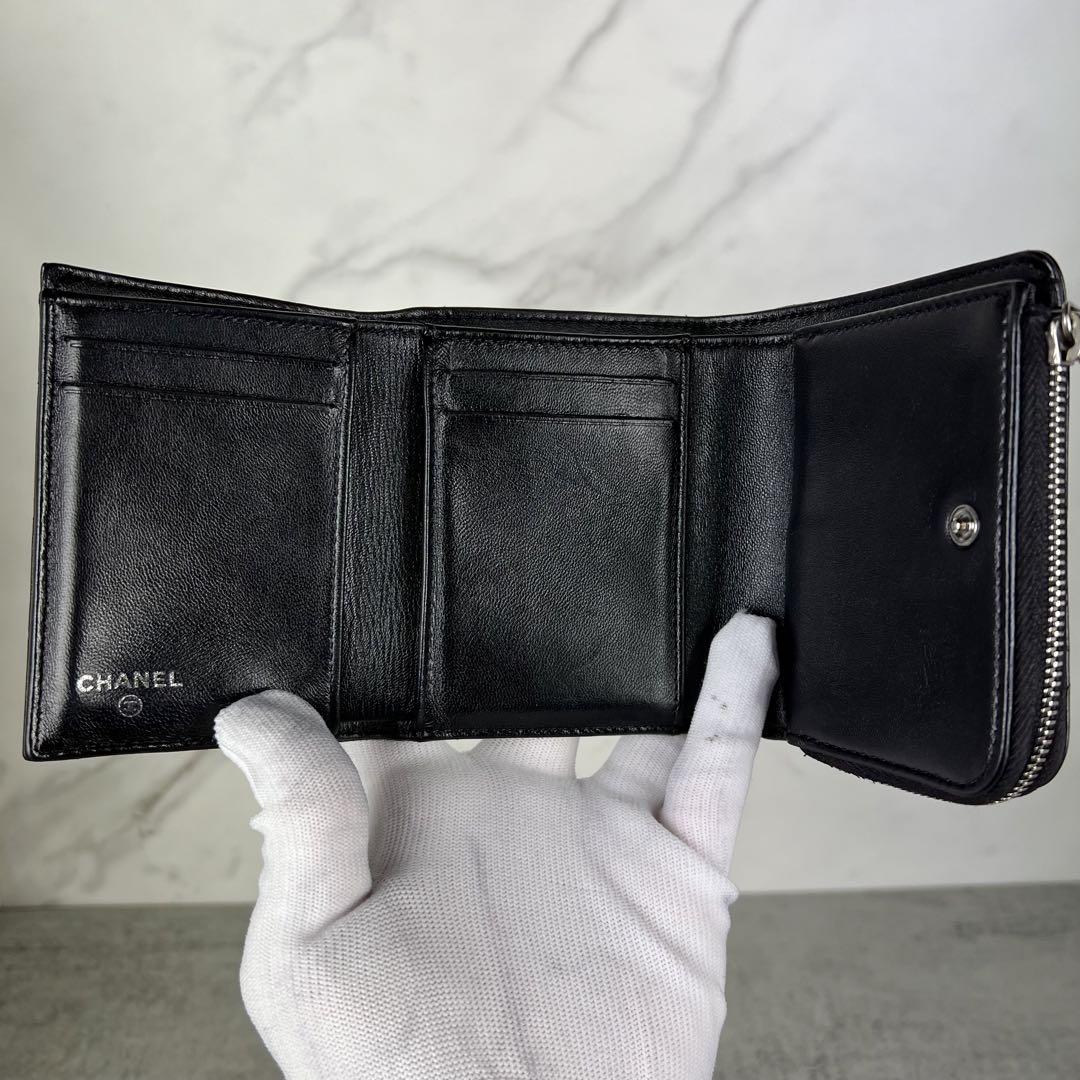 CHANEL ラムスキン　マトラッセ　三つ折り　コンパクト財布　コインケース