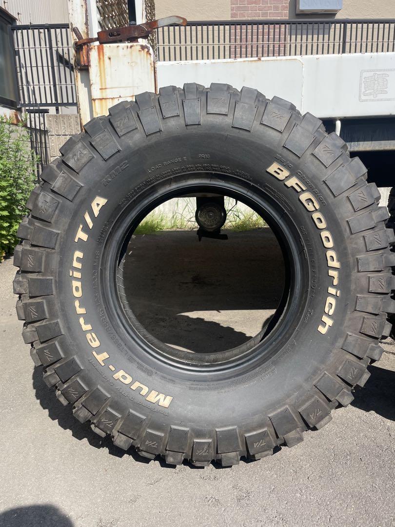 BFGoodrich Mud-Terrain T/A 16インチタイヤ　イボ付き