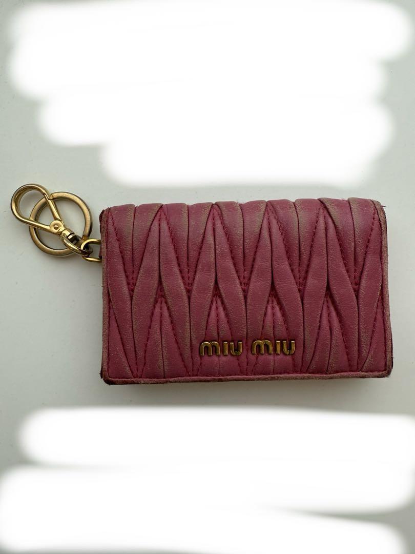 miumiu マトラッセ　カードケース