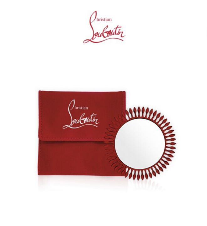 未使用Christian Louboutinミラー 鏡 保存袋付き レッド 人気のクリスマスアイテムがいっぱい! 未使用Christian Louboutinミラー 鏡 保存袋付き レッド 人気のクリスマスアイテムがいっぱい!