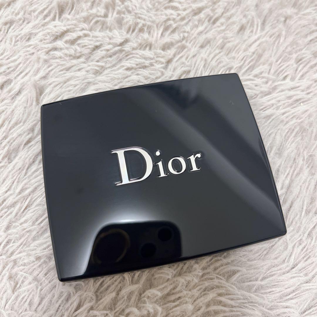 お 得 な 通販 サイトコスメ・美容 - Dior アイシャドウサンク