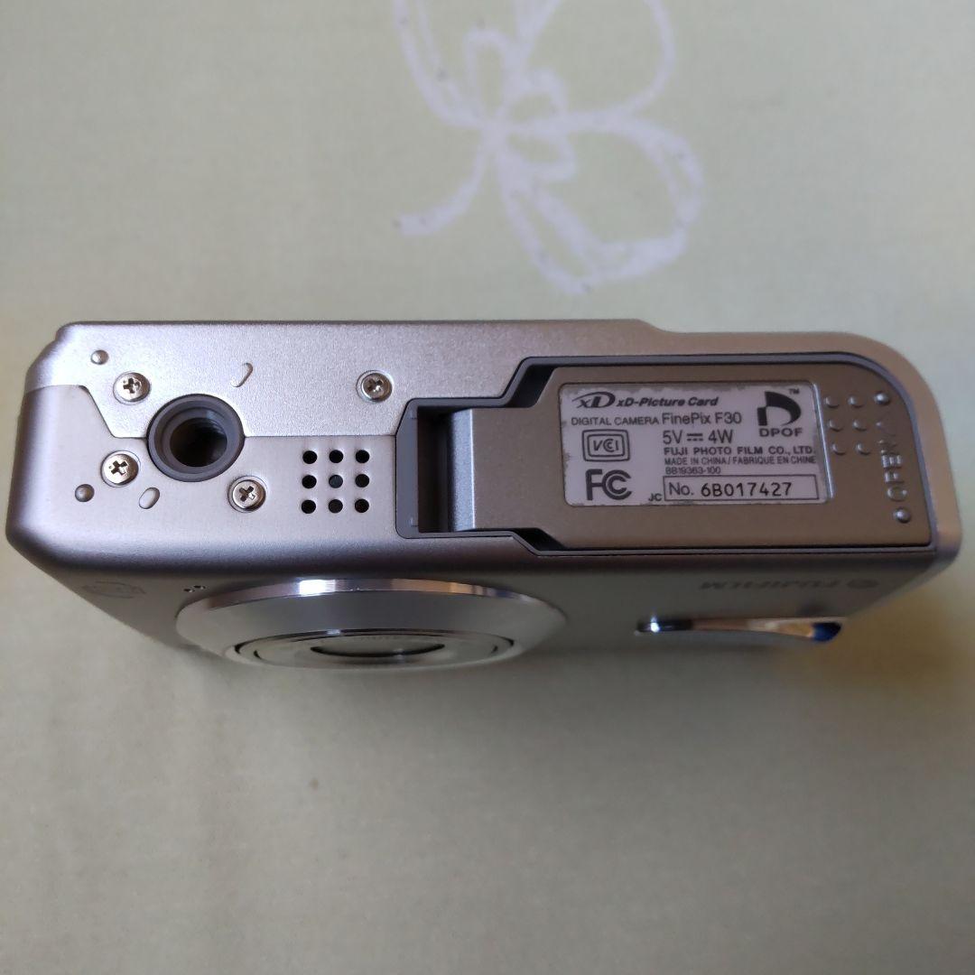 富士フイルム FinePix F30 XDカード バッテリー付き