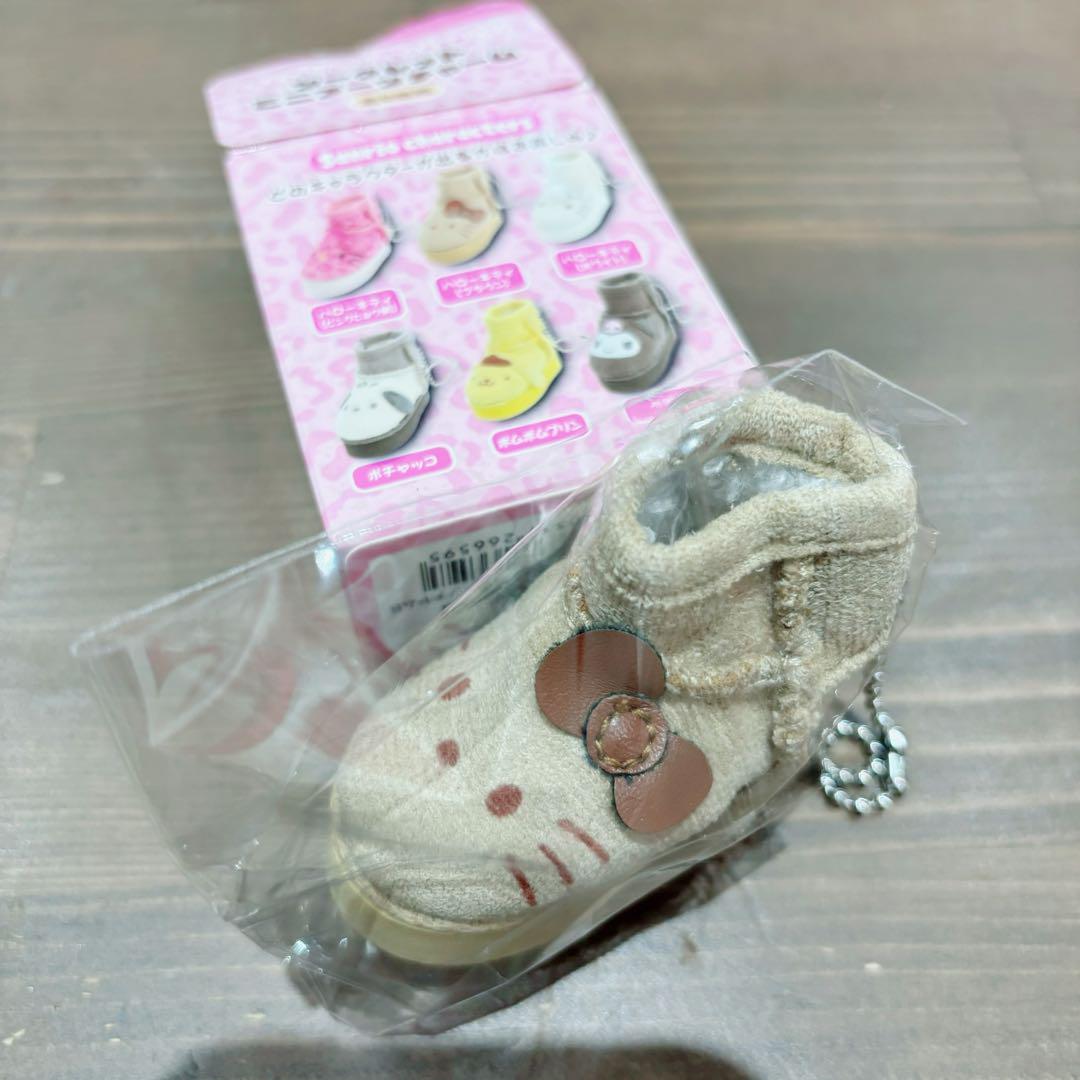 【新品未開封】サンリオ　シークレット　ミニブーツチャーム　コンプリート Amazon.co.jp: サンリオ(SANRIO) シークレットミニブーツ