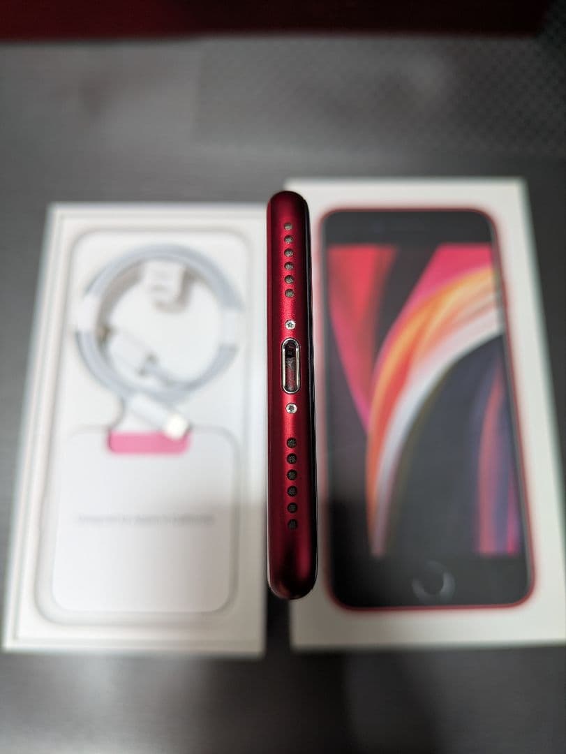 Apple iPhone SE 第2世代 PRODUCTRED 本体 64GB Apple iPhone SE 第2世代 PRODUCTRED 本体 64GB