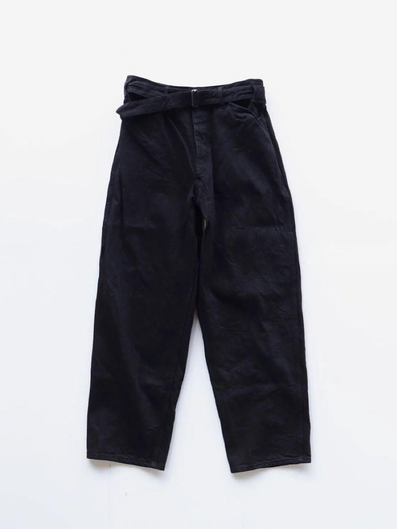 【25ss/新品】comoli ベルテッドデニム パンツ ブラック サイズ 1