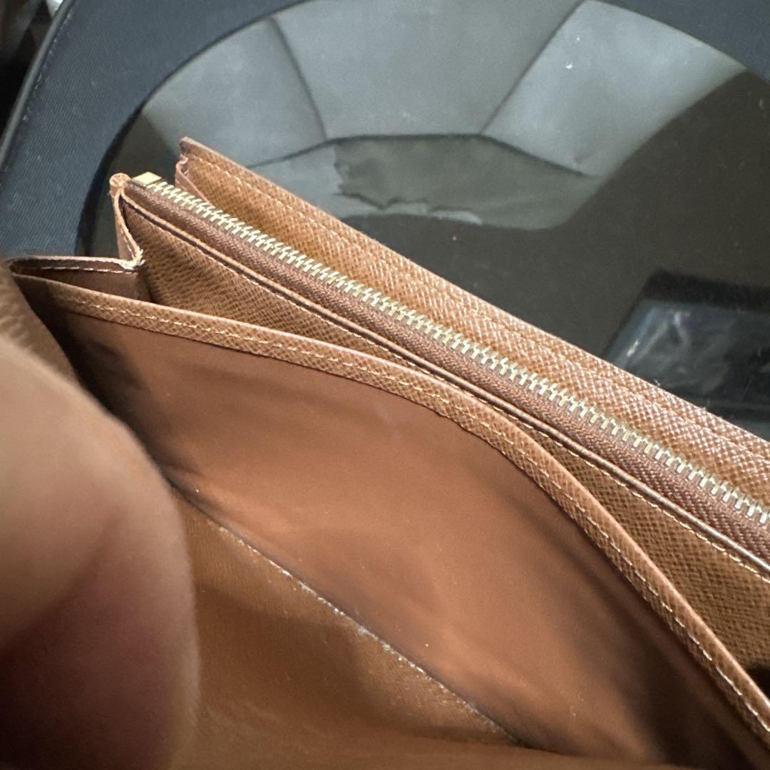 12☆優良品♪カード10枚タイプ☆サラ長財布