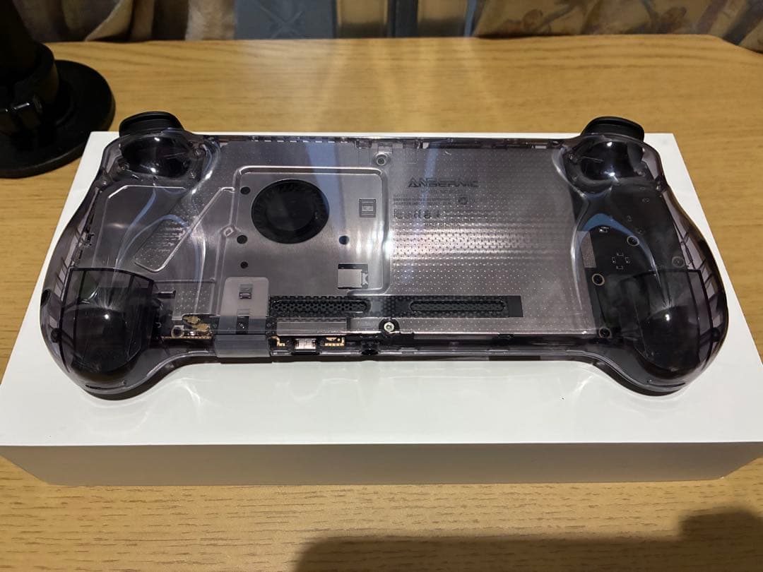 Anbernic RG557 クリアパープル Anbernic RG557 クリアパープル