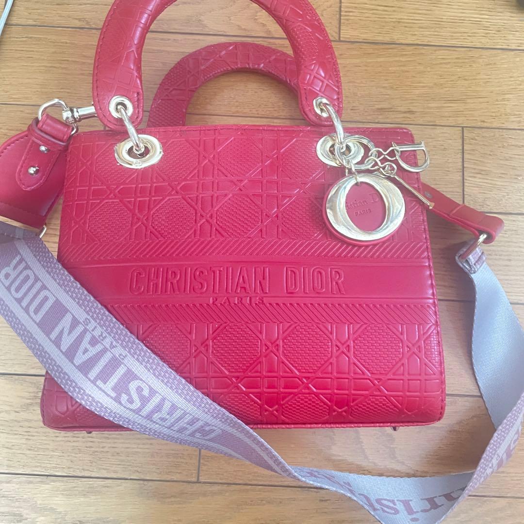 ブランド品専門の Dior バック 赤バック ディオール レディディオール