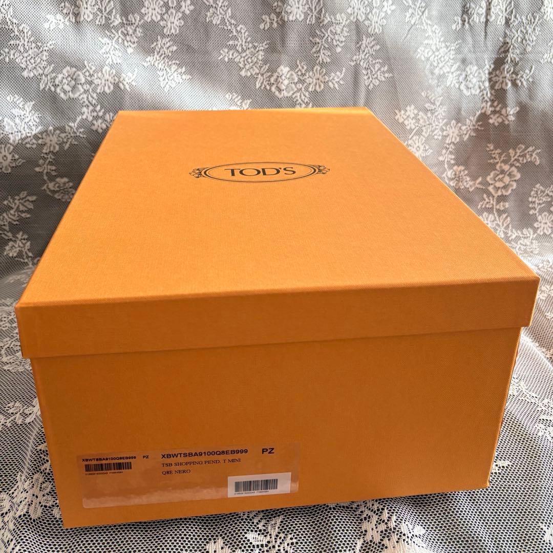 【正規品•新品未使用】 TOD'S Tタイムレスショッピングバッグミニ 【正規品•新品未使用】 TOD'S Tタイムレスショッピングバッグミニ