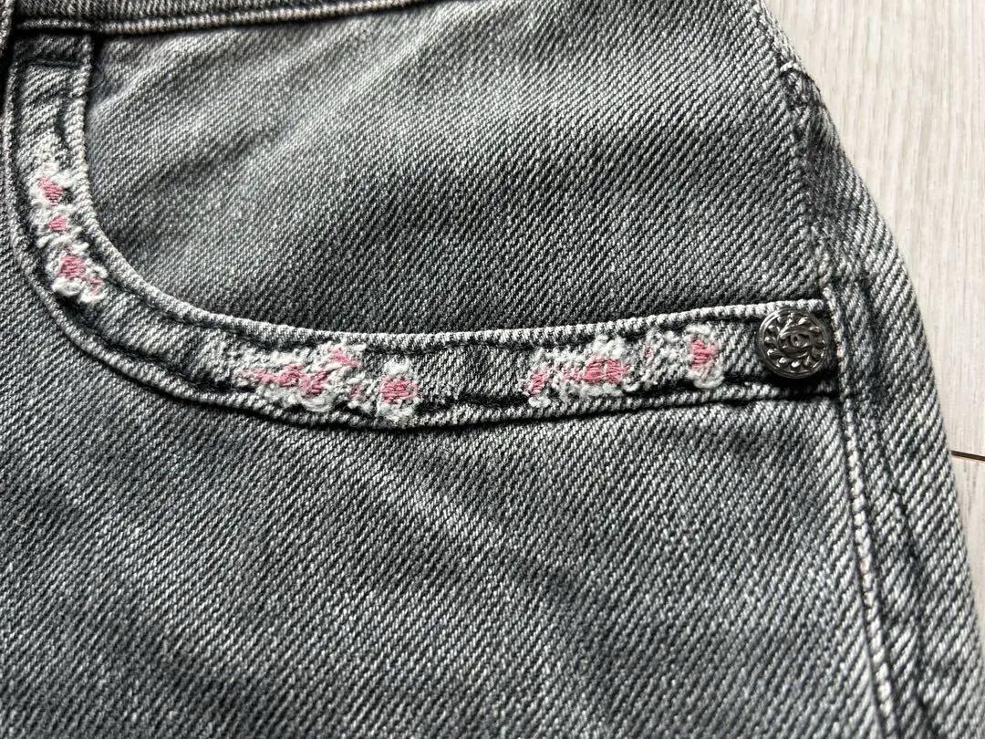 シャネル CHANEL 花柄刺繍グレー デニムパンツ ストレート