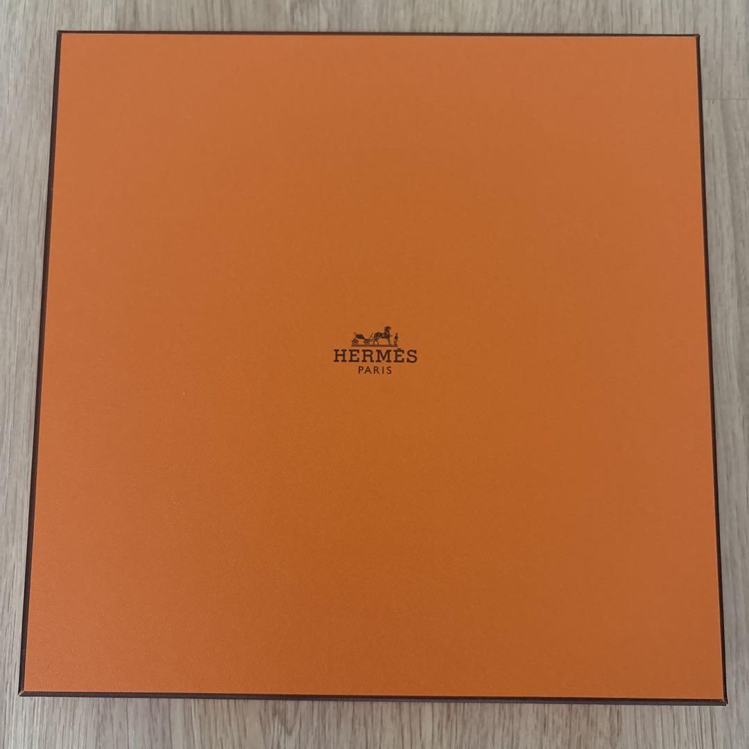 格安　現行品　新品　エルメス　カレ 90 《ボテ・コンポゼ》　スカーフ