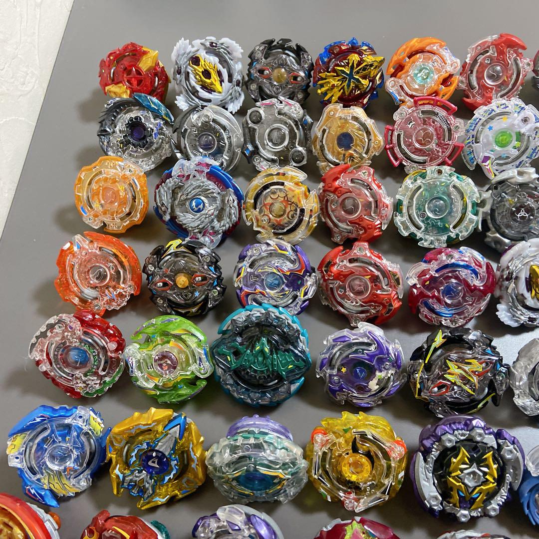 ベイブレードバースト　まとめ売り　大量 ベイブレードバースト 大量 まとめ売り