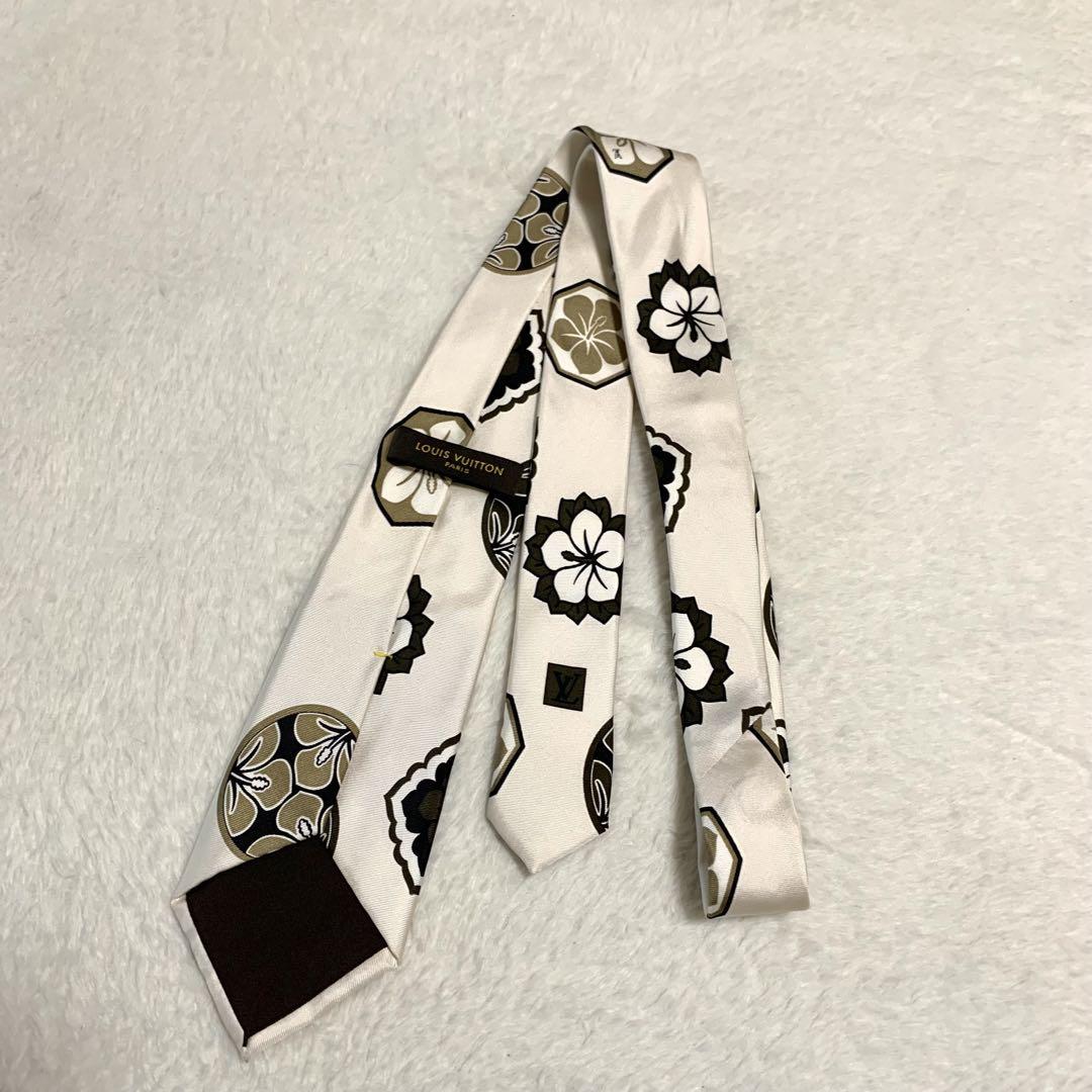 美品 LOUIS VUITTON ルイヴィトン ネクタイ シルク100% 花柄