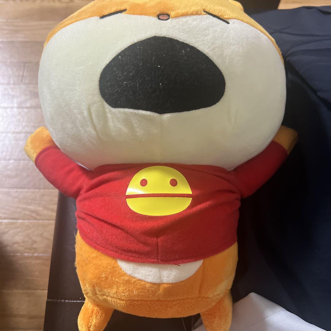 めちゃでかぬいぐるみ うさぎの家の上でひるねするこねずみ