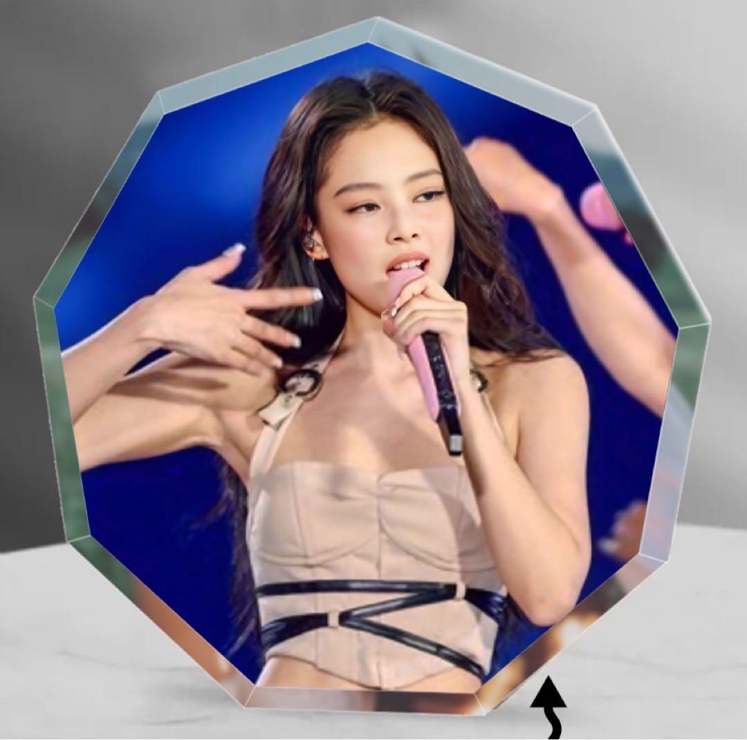 BLACKPINK ブラックピンク リサ ジェニ ロゼ ジス アクリル