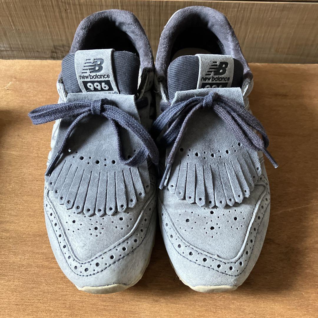New Balance 996 グレー タッセル付きスニーカー