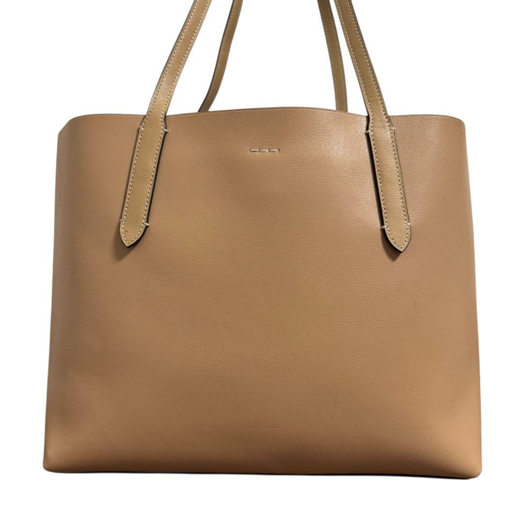 極美品✨コーチ トートバッグ アベニュー A4収納 ビジネス 通勤 極美品✨コーチ トートバッグ アベニュー A4収納 ビジネス 通勤