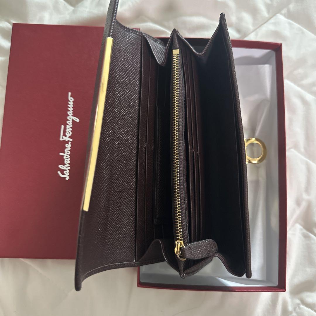 Ferragamo フェラガモ　長財布　ガンチーニ　ダークブラウン　レザー