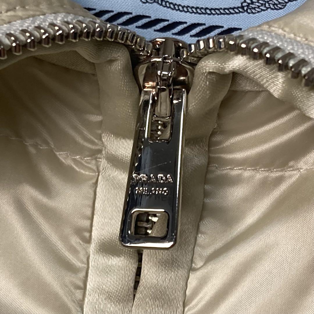 美品】プラダ PRADA ナイロン ジャケット トライアングルロゴ